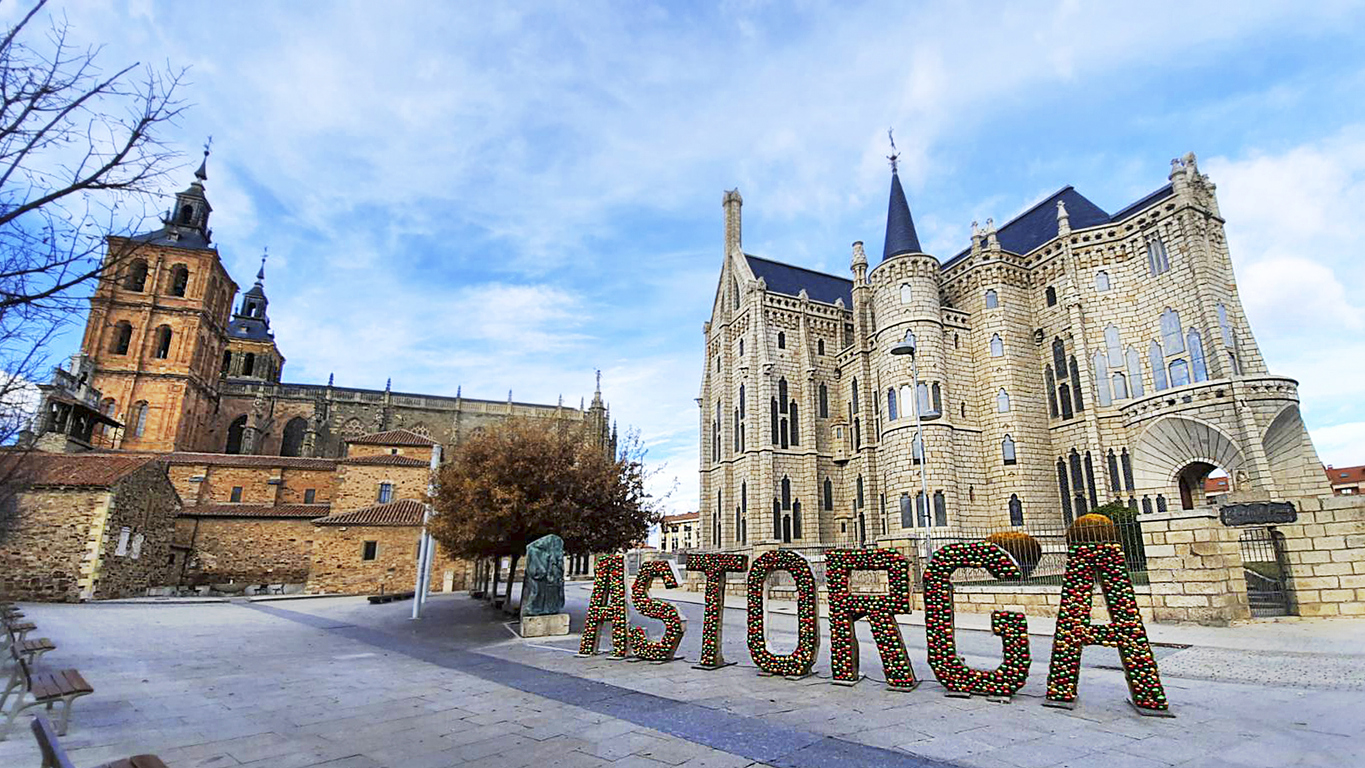 Catedral y Palacio Episcopal de Astorga, León
