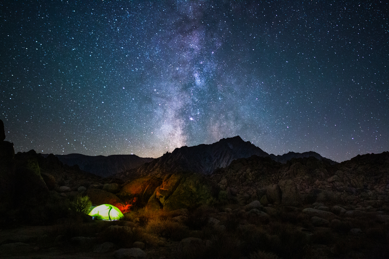 Acampando bajo las estrellas en Sierra Nevada, Granada